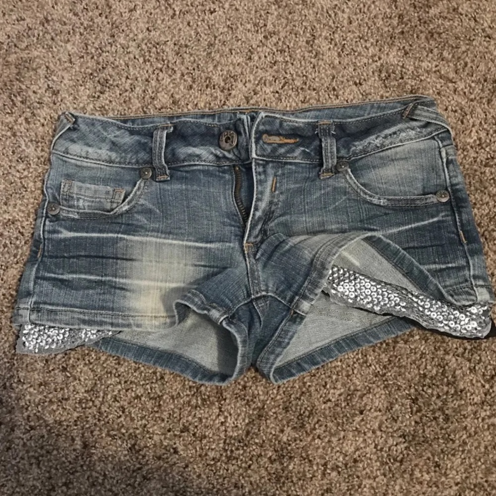 Glitter pockets shorts